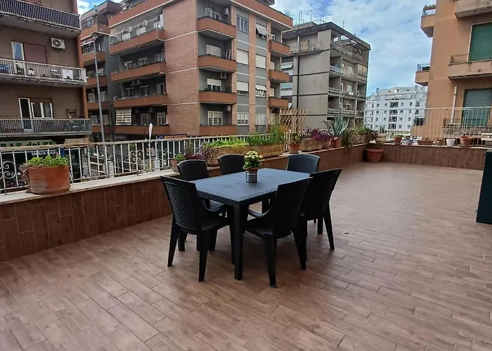 Central Apartment *